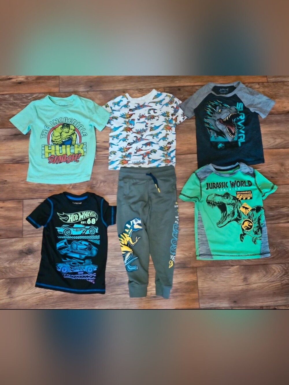 Boys size 4 T-Shirts & Joggers Clothing Bundle